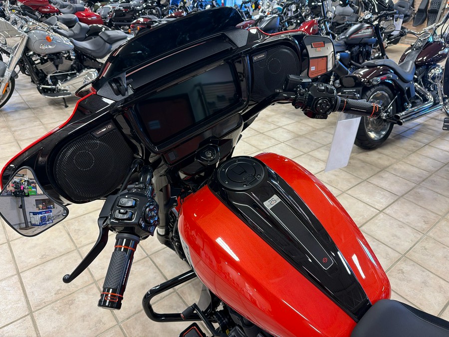 2024 Harley-Davidson CVO™ Street Glide®