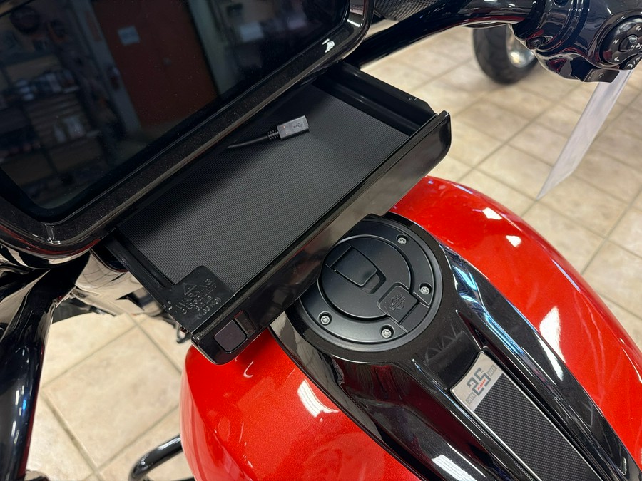 2024 Harley-Davidson CVO™ Street Glide®