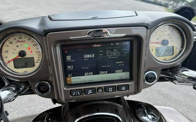 2018 Indian Roadmaster ABS Polish.Bronze Over Thund.Black w/Silver Pinst. ABS Polish.Bronze Over Thund.Black WS