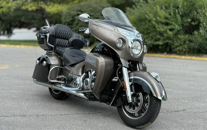 2018 Indian Roadmaster ABS Polish.Bronze Over Thund.Black w/Silver Pinst. ABS Polish.Bronze Over Thund.Black WS