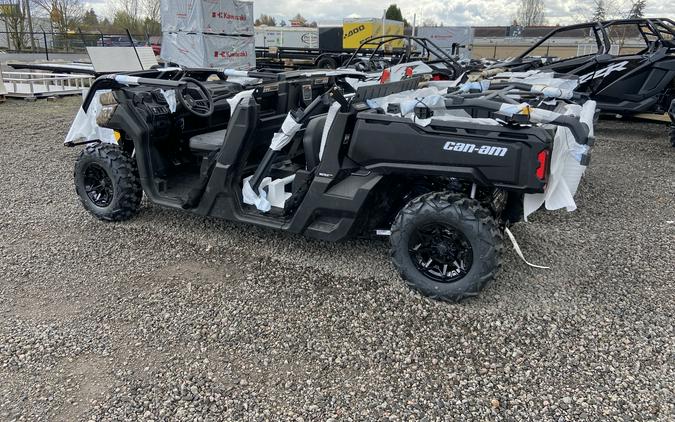 2023 Can-Am DEF MAX DPS 62 HD9 B