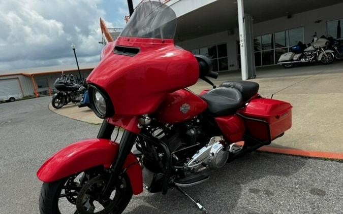 2017 Harley-Davidson Street Glide Special Red