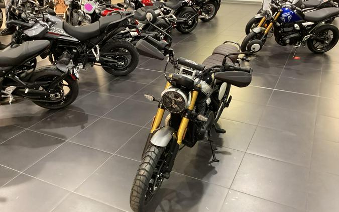 2024 Triumph Scrambler 400 X