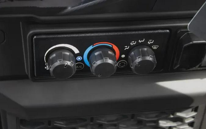 2026 CAN-AM DEFENDER MAX LONE STAR CAB HD11