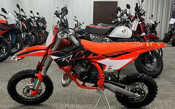 2023 KTM 50 SX Factory Edition First Look [7 Fast Facts, Specs, Photos]