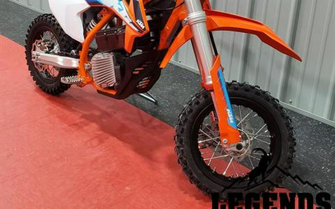 2024 KTM SX-E 3