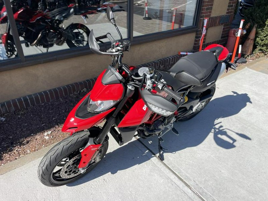 2025 Ducati Hypermotard 950 Ducati Red
