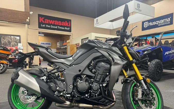 2026 Kawasaki Z1100 SE