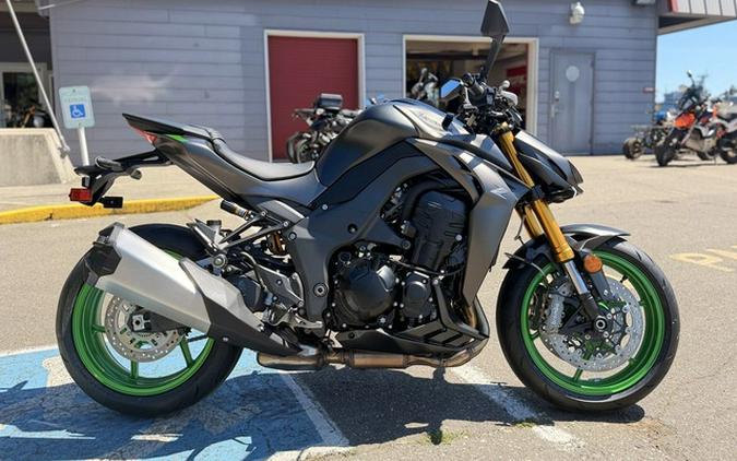 2026 Kawasaki Z1100 SE
