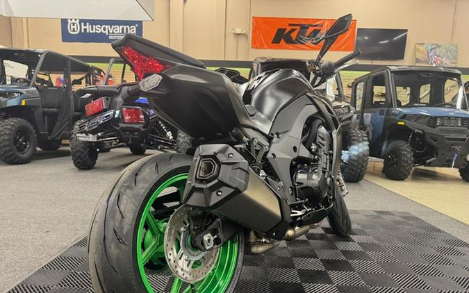 2026 Kawasaki Z1100 SE