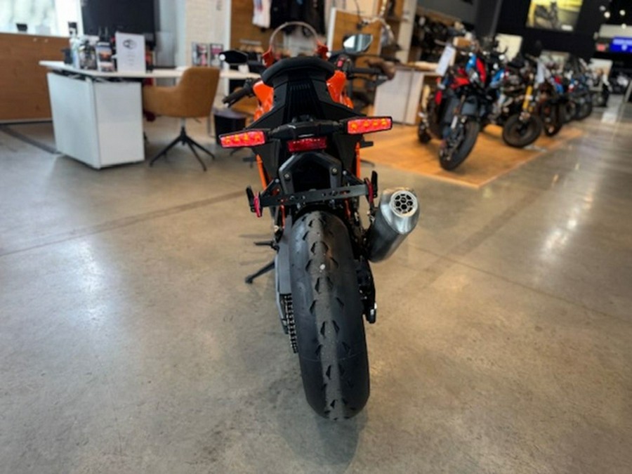 2026 KTM RC 990 R