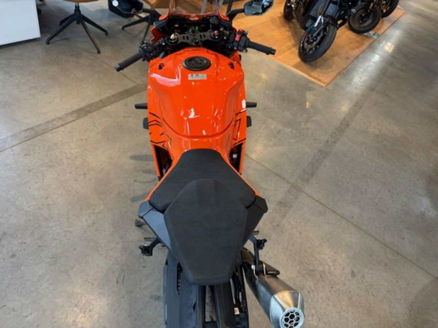 2026 KTM RC 990 R