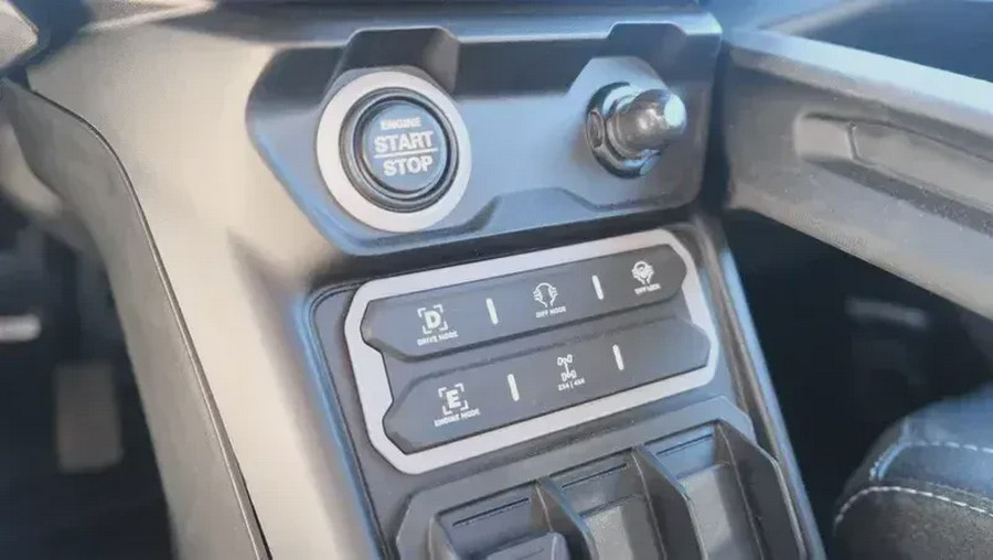 2026 CAN-AM MAVERICK R MAX X RC WITH SMARTSHOX 999T DCT