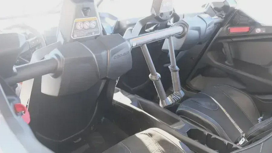 2026 CAN-AM MAVERICK R MAX X RC WITH SMARTSHOX 999T DCT