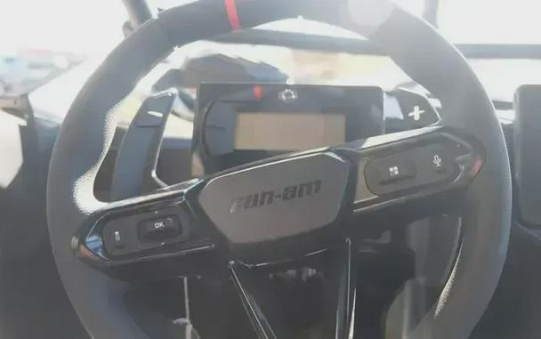 2026 CAN-AM MAVERICK R MAX X RC WITH SMARTSHOX 999T DCT