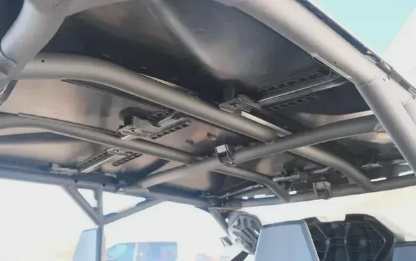 2026 CAN-AM MAVERICK R MAX X RC WITH SMARTSHOX 999T DCT