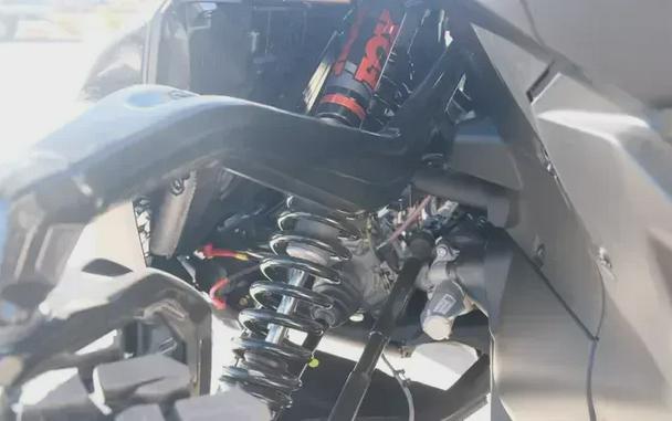 2026 CAN-AM MAVERICK R MAX X RC WITH SMARTSHOX 999T DCT