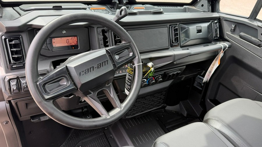 2026 Can-AM DEFENDER XT CAB HD 11