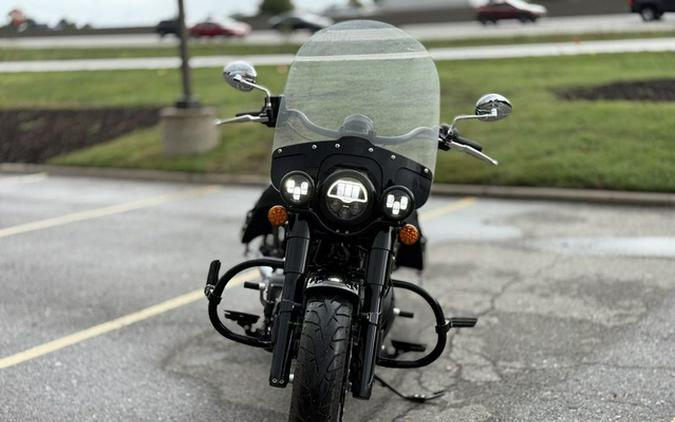 2022 Indian Super Chief Black Metallic