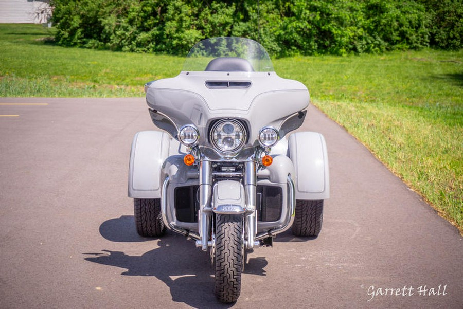 2024 Harley-Davidson® FLHTCUTG - Tri Glide® Ultra