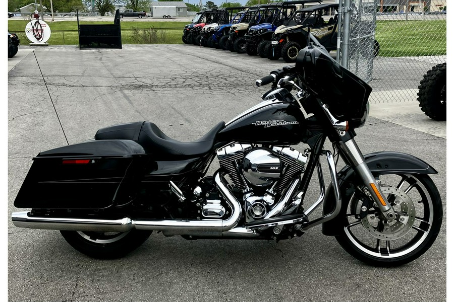 2014 Harley-Davidson® FLHXS - Street Glide Special