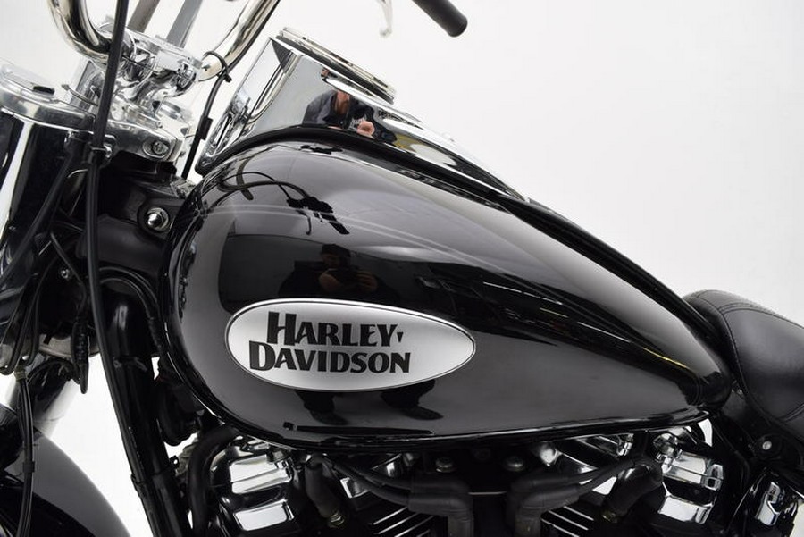 2022 Harley-Davidson® FLHCS - Heritage Classic 114