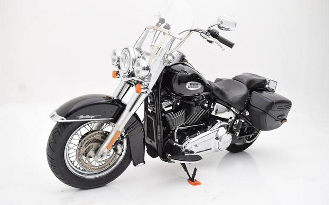 2022 Harley-Davidson® FLHCS - Heritage Classic 114