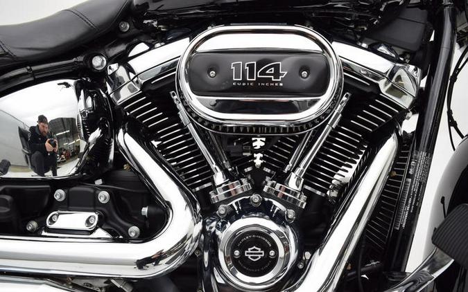 2022 Harley-Davidson® FLHCS - Heritage Classic 114