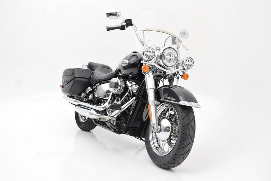 2022 Harley-Davidson® FLHCS - Heritage Classic 114