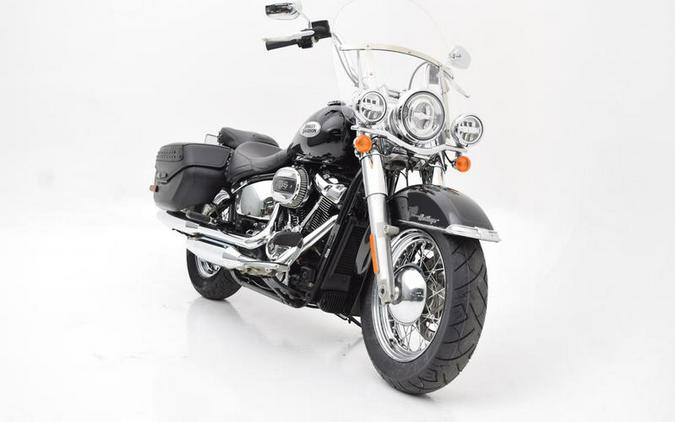 2022 Harley-Davidson® FLHCS - Heritage Classic 114