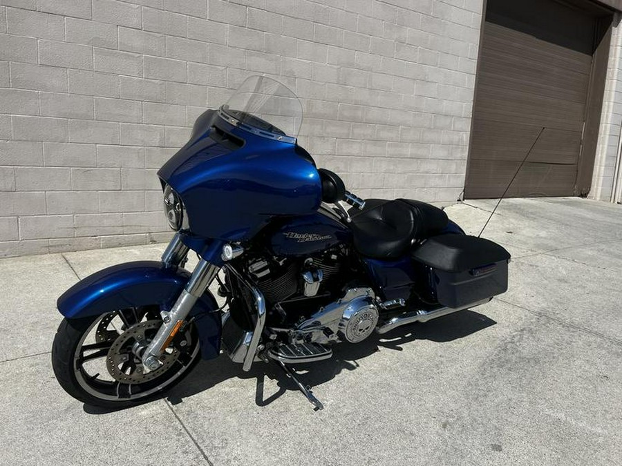 2017 Harley-Davidson® FLHXS - Street Glide® Special