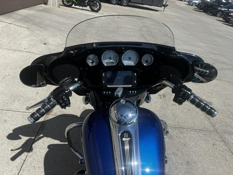 2017 Harley-Davidson® FLHXS - Street Glide® Special