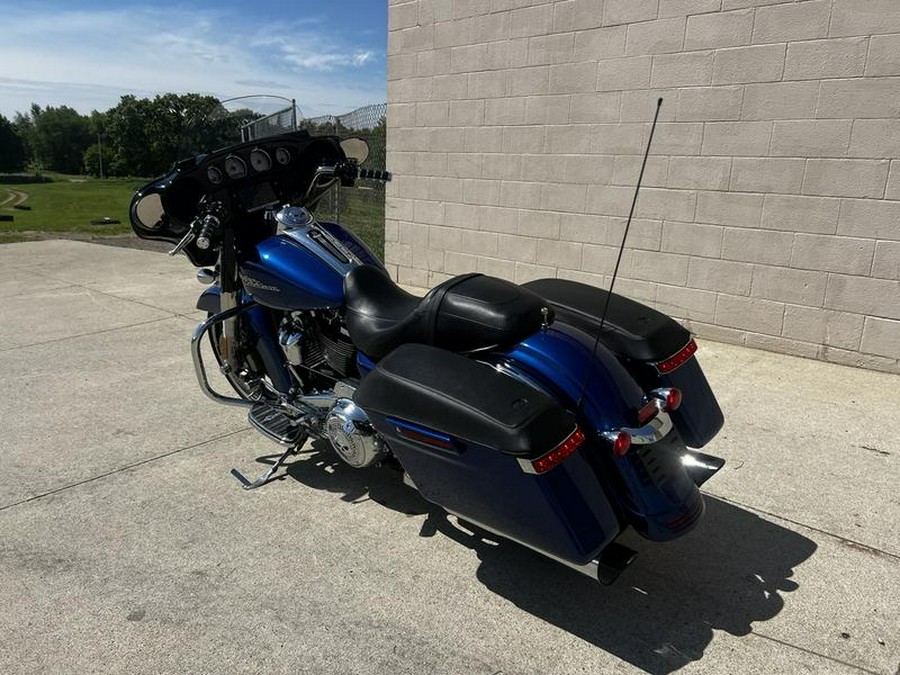 2017 Harley-Davidson® FLHXS - Street Glide® Special