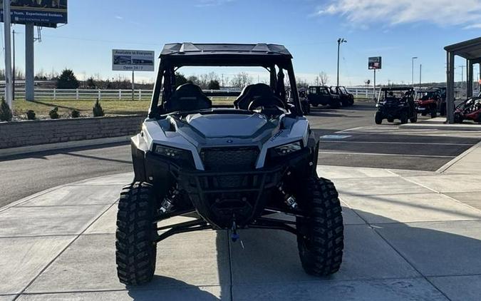 2026 Polaris® General XP 4 1000 Sport