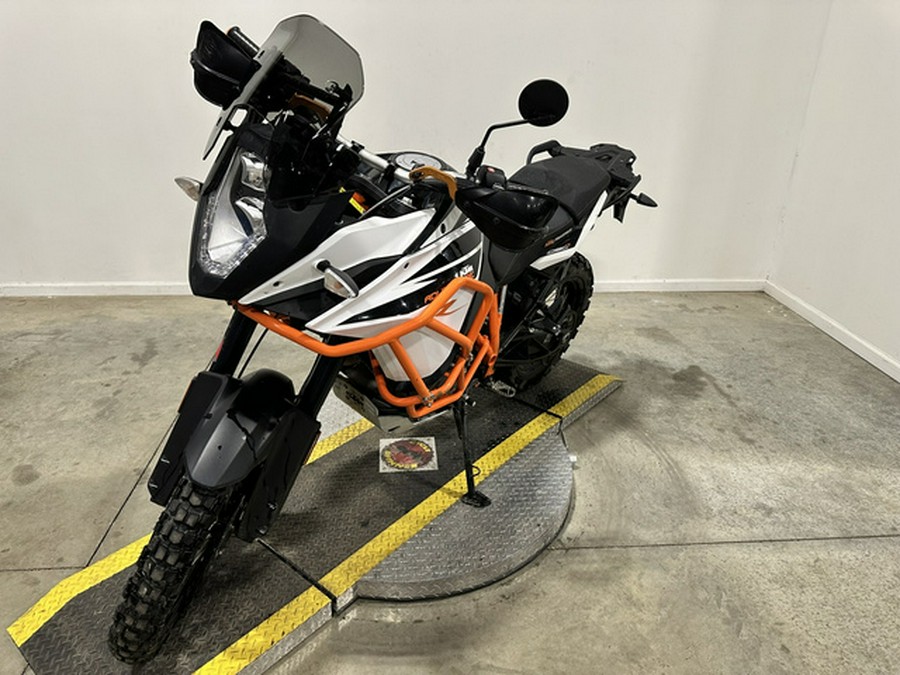 2017 KTM Adventure 1090 R