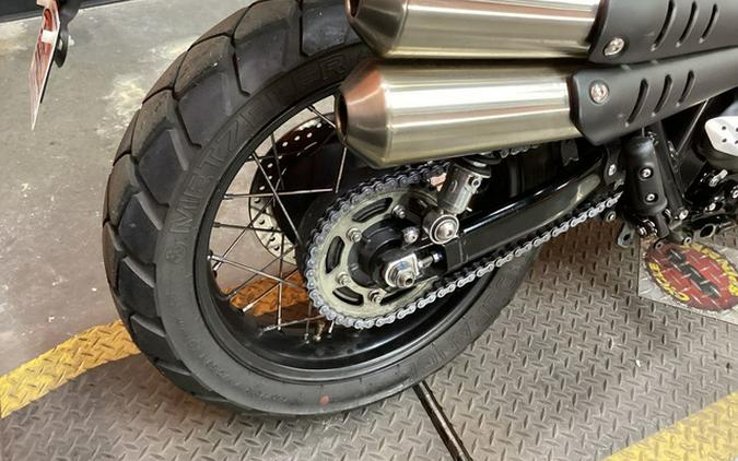 2019 Triumph Street Scrambler Cranberry Red