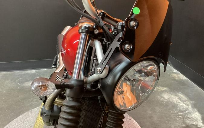 2019 Triumph Street Scrambler Cranberry Red