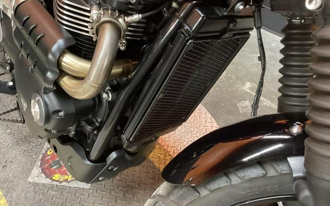 2019 Triumph Street Scrambler Cranberry Red