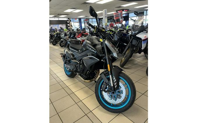 2026 800NK CF800-7US - CFMOTO