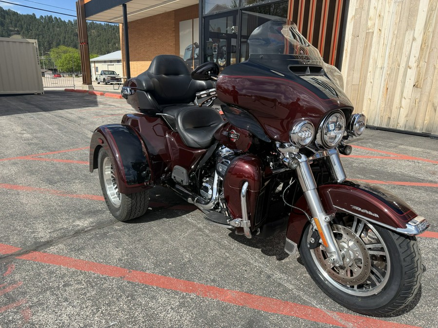 FLHTCUTG 2022 Tri Glide® Ultra