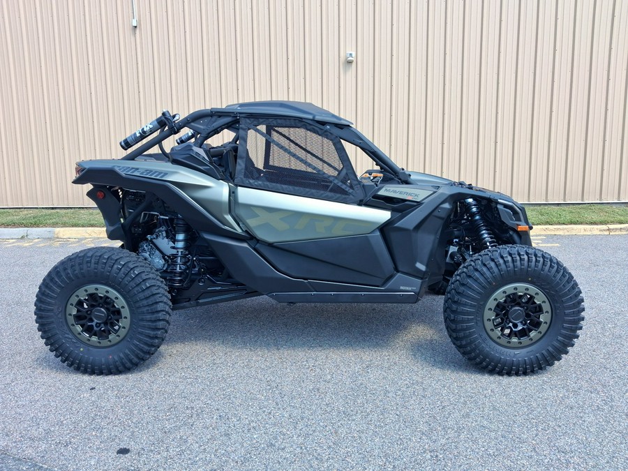 2027 Can-Am Maverick X3 X rc TURBO RR