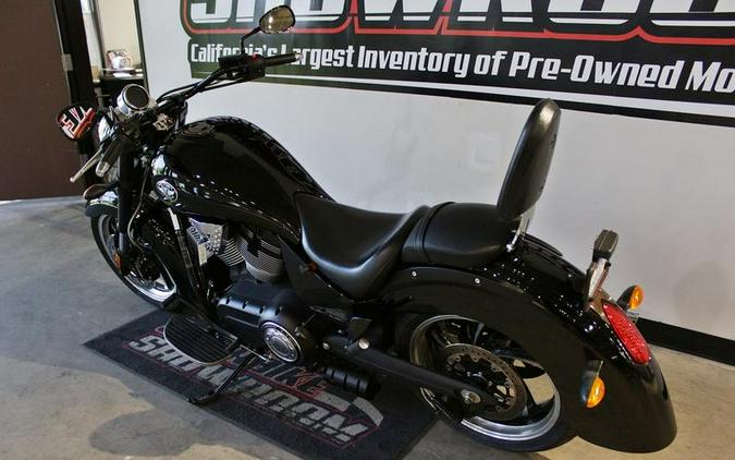 2009 Victory Motorcycles® Kingpin® 8-Ball™