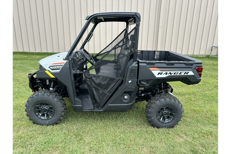 2025 Polaris Industries RANGER 1000 PREMIUM - WHITE LIGHTNING EPS