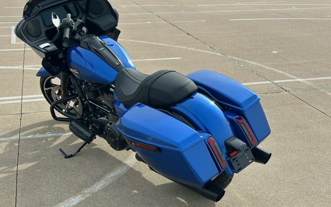 2024 Harley-Davidson Road Glide™ Blue Burst - Black Finish