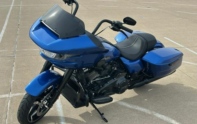 2024 Harley-Davidson Road Glide™ Blue Burst - Black Finish