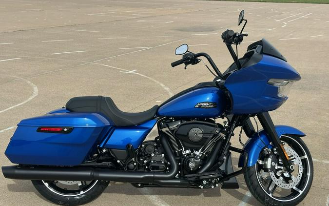 2024 Harley-Davidson Road Glide™ Blue Burst - Black Finish