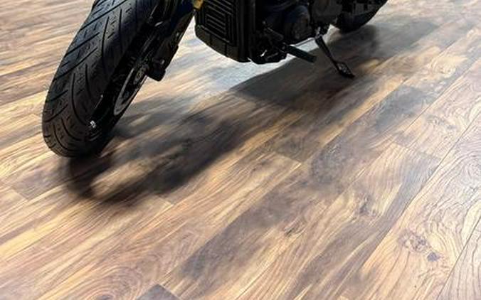 2026 Indian Motorcycle® 101 Scout® Black Crystal with Super Graphite