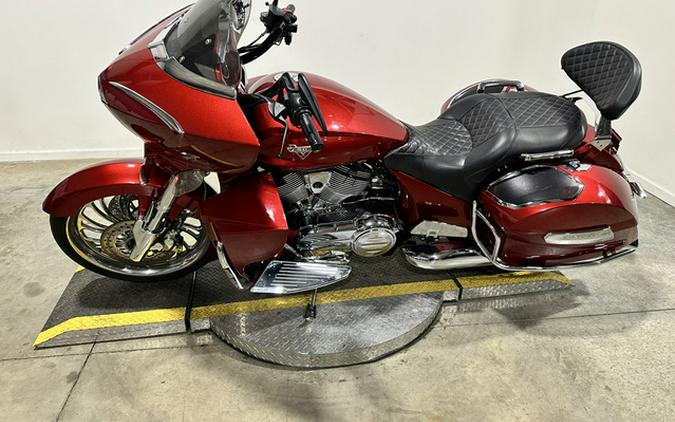 2013 Victory Motorcycles Cross Country Tour
