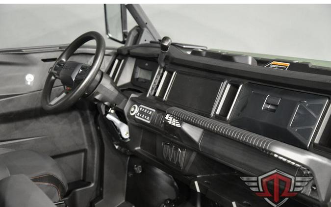 2026 Can-Am Defender MAX X mr HD11 with half-doors
