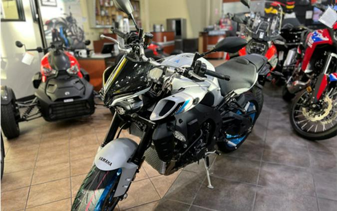 2025 Yamaha MT 10